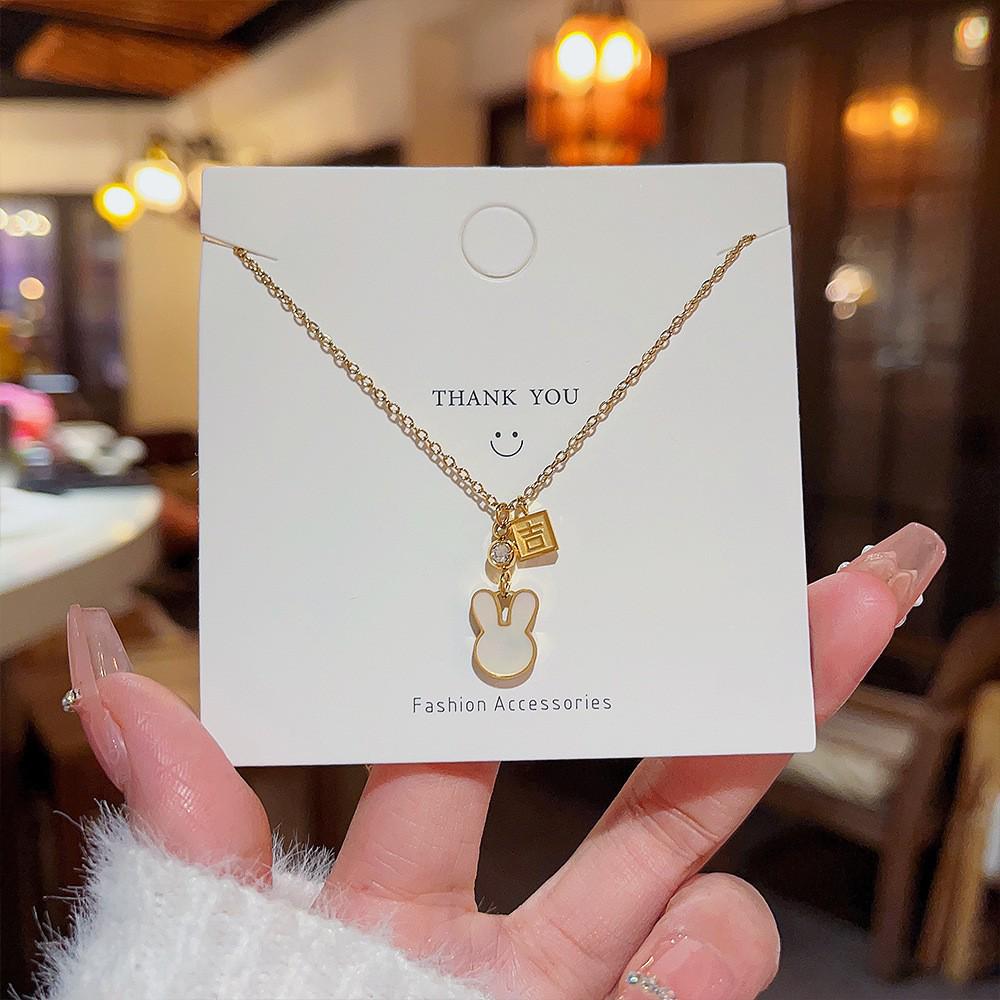 Korean 18K Gold Titanium Steel Women's Clavicle Necklace - Versatile, High-End, Non-Fading Temperament Choker.
