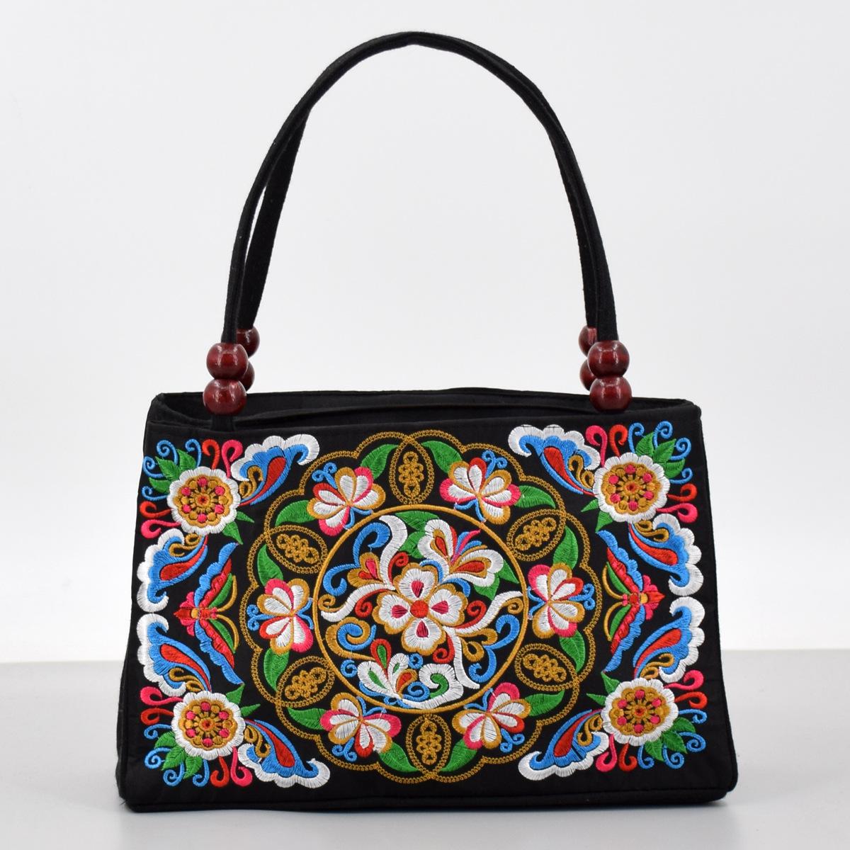 

Ethnic Style Double-sided Embroidery Handbag, Wooden Bead Accessories, Double-layer Zipper, Hand-held Canvas Bag, Portable Mobile Phone Wallet