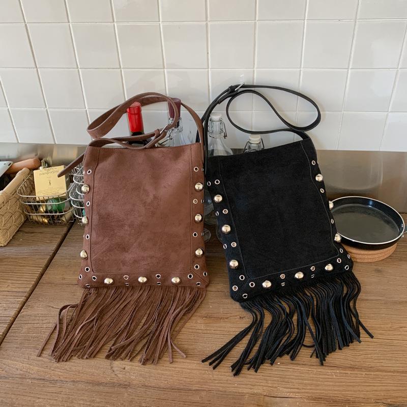 Suede Matte Leather Rivet Bucket Bag Single-shoulder Bag Large-capacity Commuting Crossbody Bag