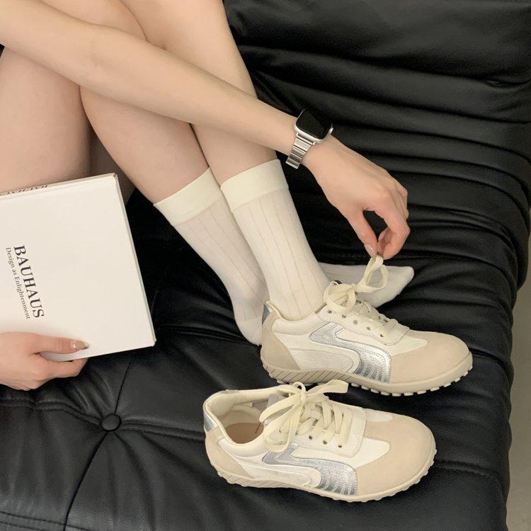 

2025 осень новый модный тренд удобные универсальные на плоской подошве на шнуровке одинарные туфли повседневные спортивные дышащие туфли Форреста Гампа 40