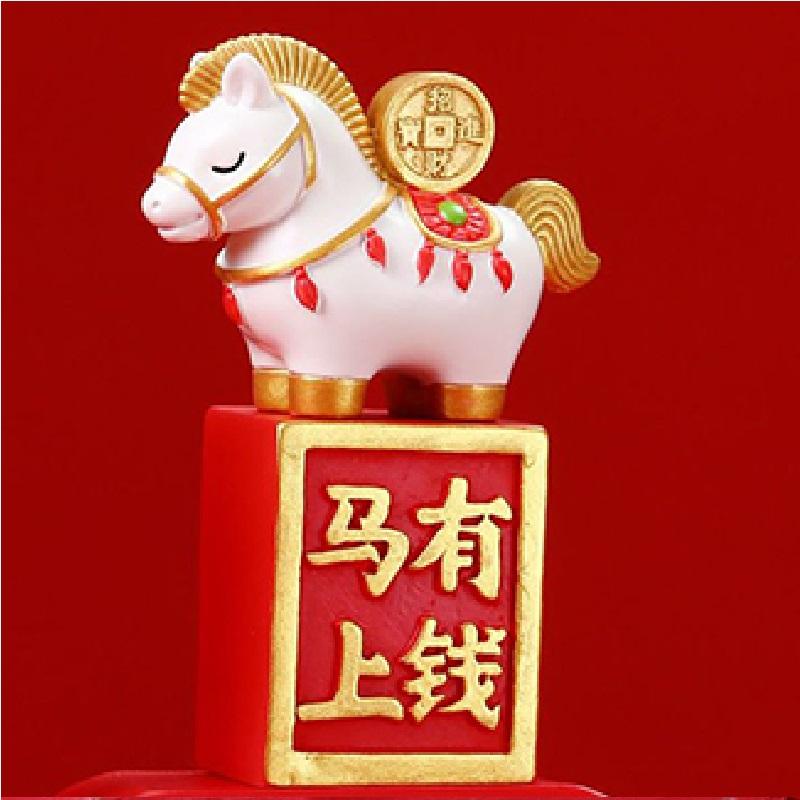 2026 New Year Resin Pony Decoration Ornament Mini Car Desktop Ornament New Year Birthday Blessing Gift Spring Festival Crafts
