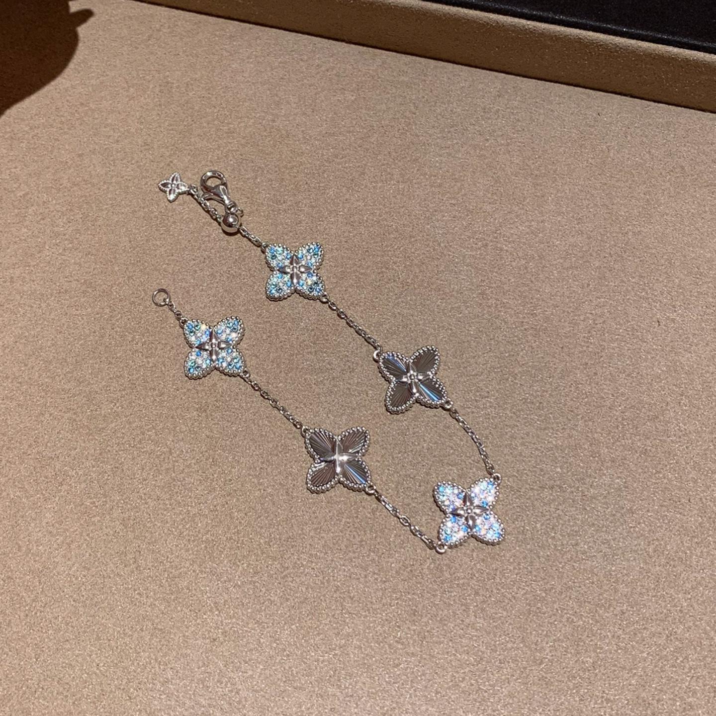 Корейский браслет-крест с цветами из страз: Универсальная, Повседневная Элегантность