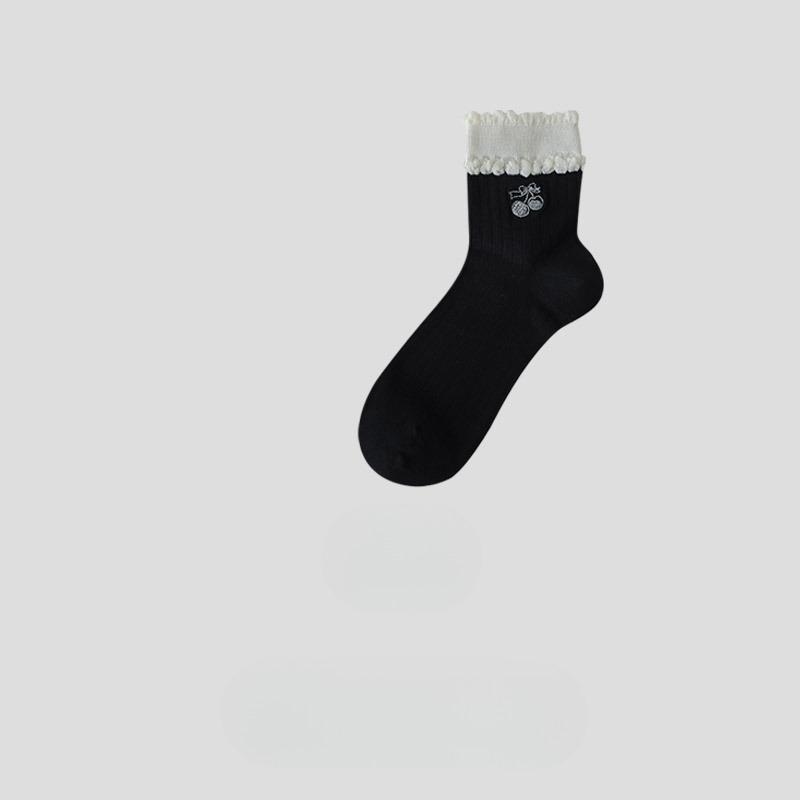 Spitzensocken für Damen im Frühling und Sommer, dünne Baumwollsocken mit perforiertem Mesh und besticktem Ballettstil, schweißabsorbierend und atmungsaktiv