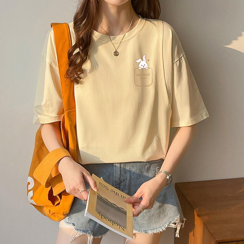 Maternity Summer Nursing Tee: Stylish & Comfortable Short-Sleeve Breastfeeding Top
