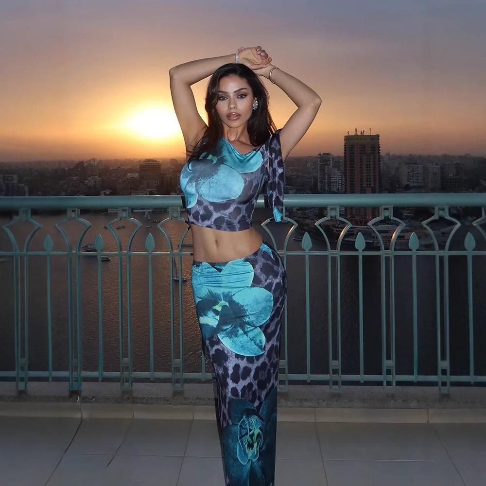 

European and American new women s clothing niche personalized diagonal neck off-the-shoulder top low-rise skirt slim-fitting printed suit skirt S