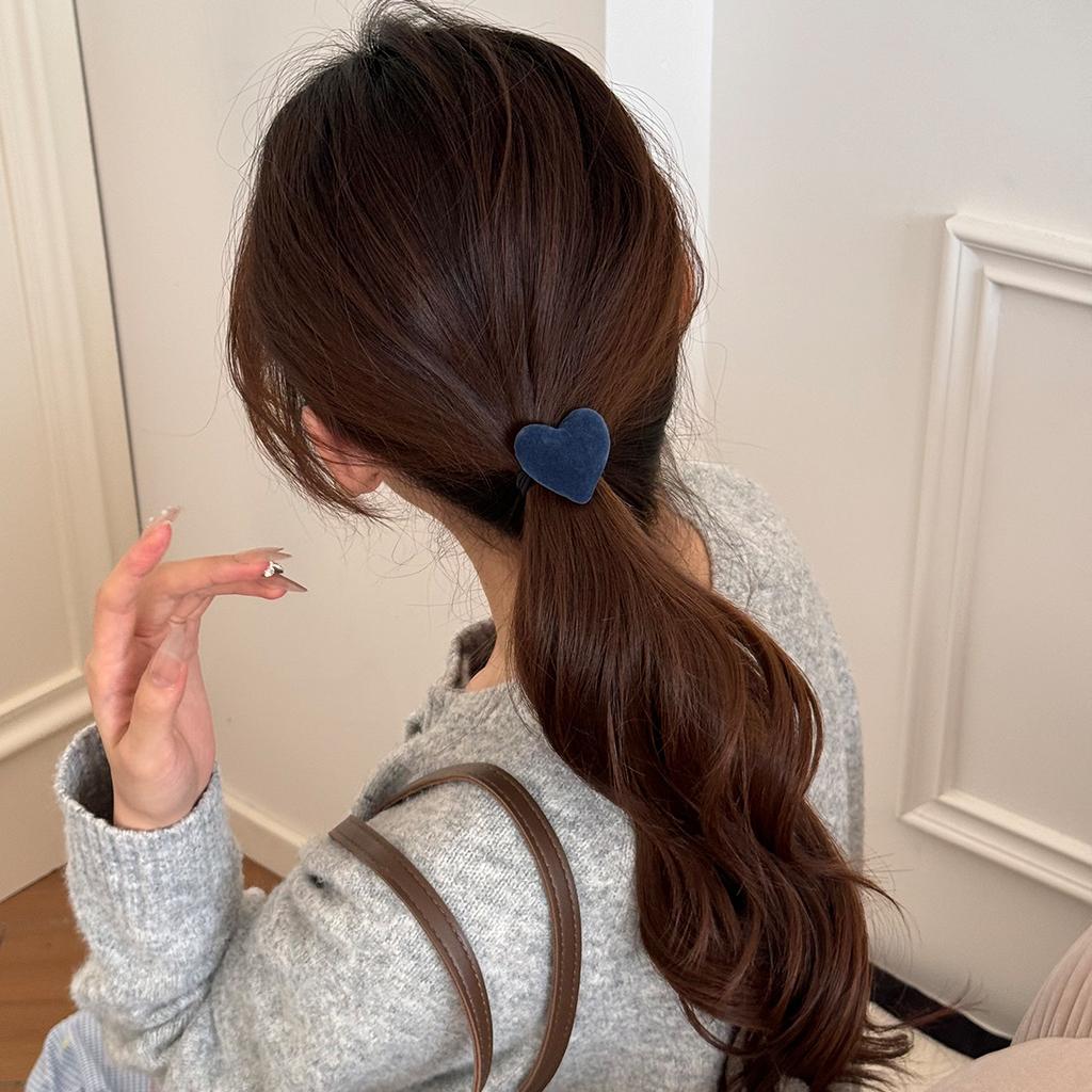 Samtige herzförmige Haargummis, Elastische Gummiband-Haargummis für Highschool-Mädchen, Haargummis für tiefen Pferdeschwanz oder Dutt