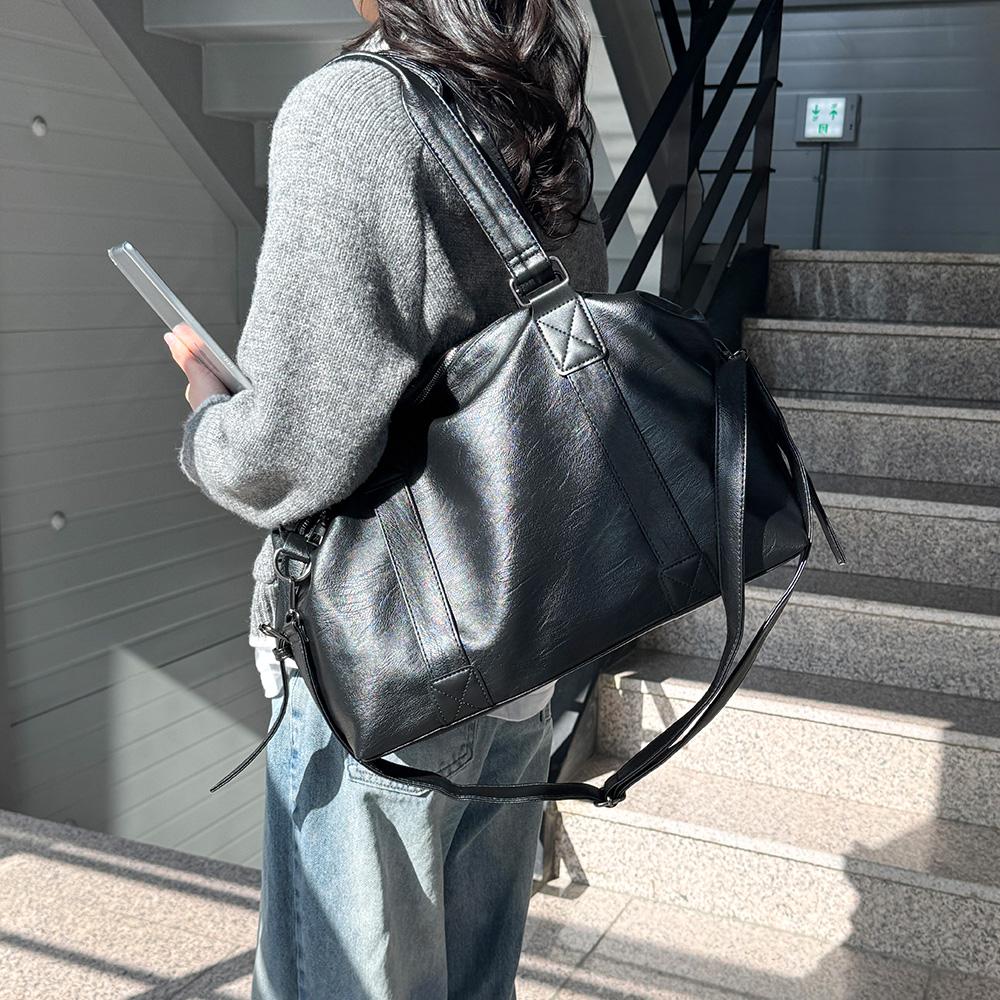 Olivia Pop OP_M2358 Leather Big Shoulder Bag