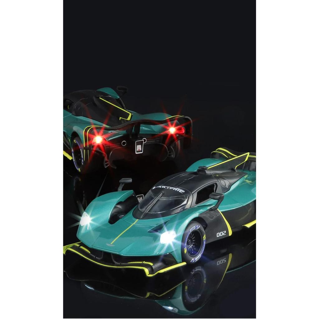 1/24 Aston Martin Valkyrie Spider Supercar Alloy Car Model Sound and Light Pull Back Children's Toy Collectibles Birthday Gift