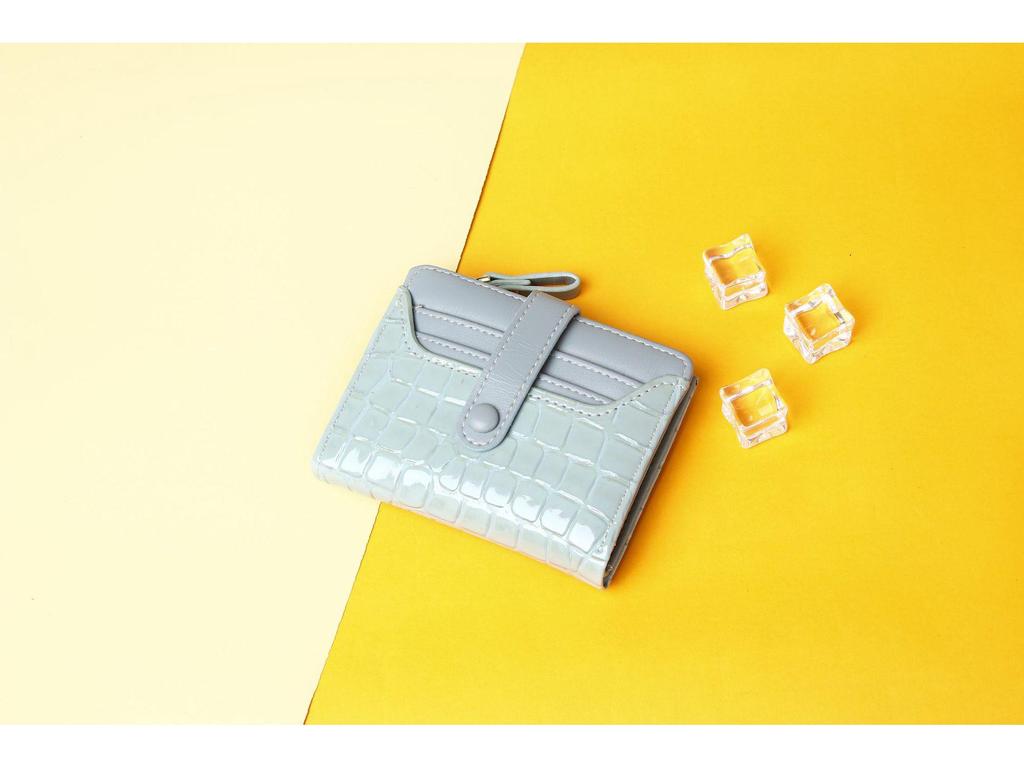 2024 Women's High-End Stone Pattern Wallet: Short, Solid Color, Multi-Card Slot, Multi-Function Coin Purse.