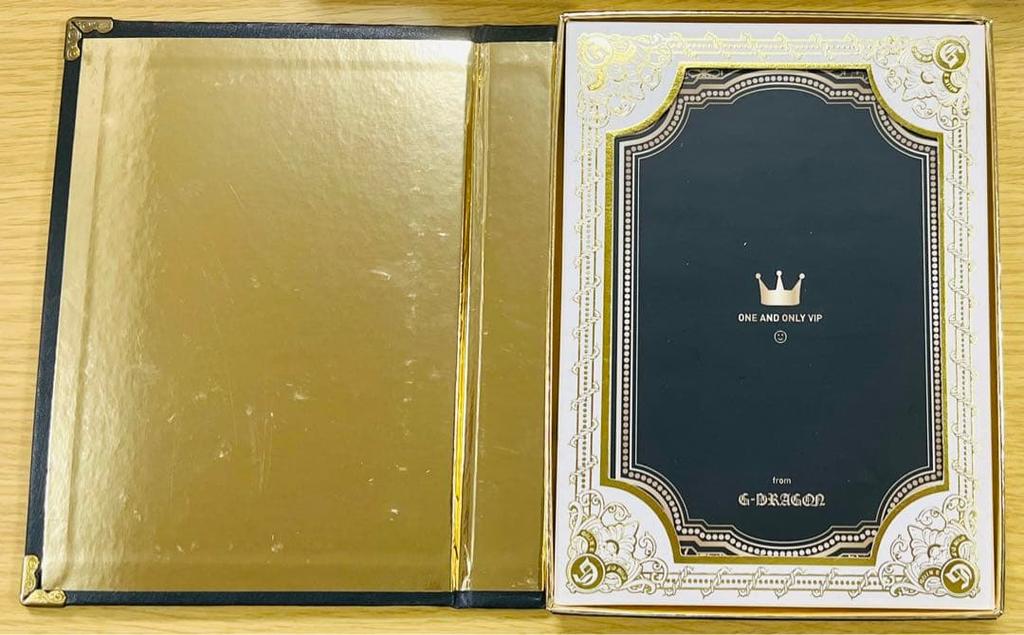 [USED] G-DRAGON ONE OF A KIND Gold Edition