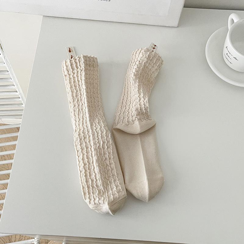 

Dongdaemun Three-Dimensional Relief Solid Color Mid-Tube Socks Heel Love Streamer Socks And Xiaohongshu Same Trendy Socks One size брудно-білий