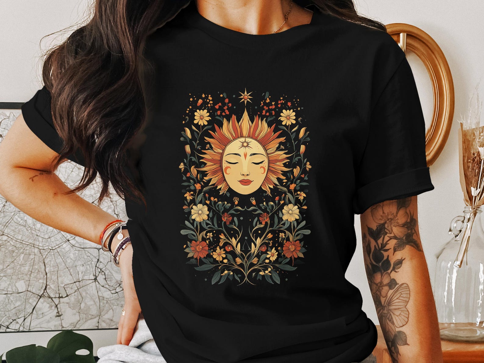 Sun and Flower Cottagecore Graphic Tee, Vintage Sunflower T-Shirt, Boho Sun Face Floral TShirt, Retro Sun Goddess Shirt, Celestial Boho L