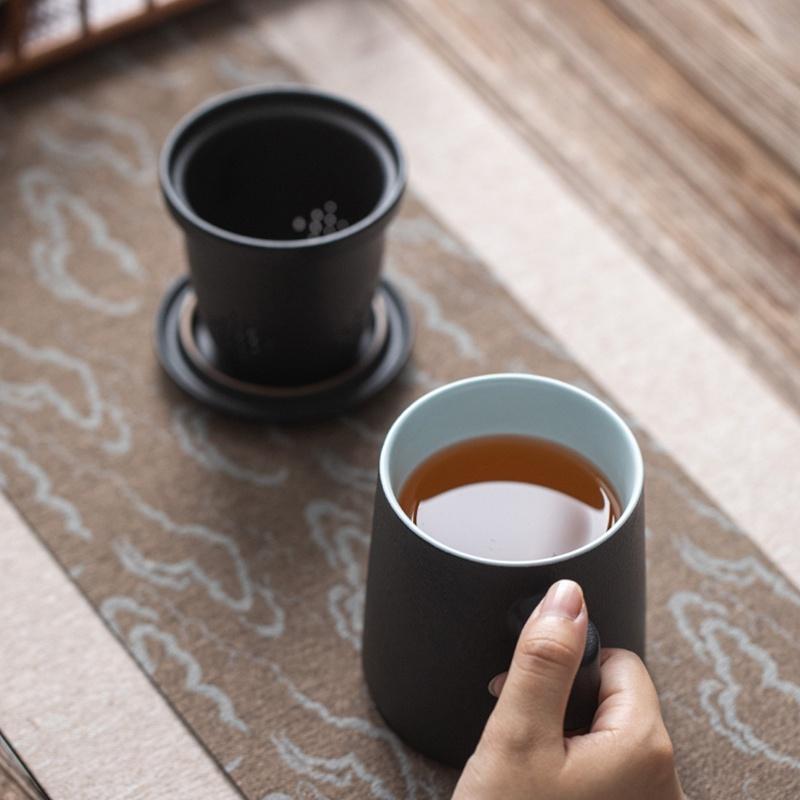 420ml Ceramic Mug with Wooden Handle Tea Water Separation with Lid Office Filter Mug