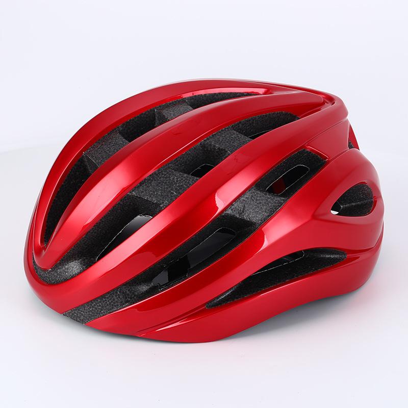 One-piece lightweight cycling helmet Outdoor roller skating Mountaineering hard hat helmet Off-road mountain bike helmet