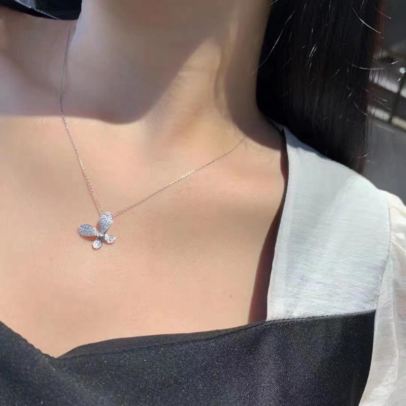 Exquisite Korean Butterfly Ring  Light Luxury Clavicle Chain for Women