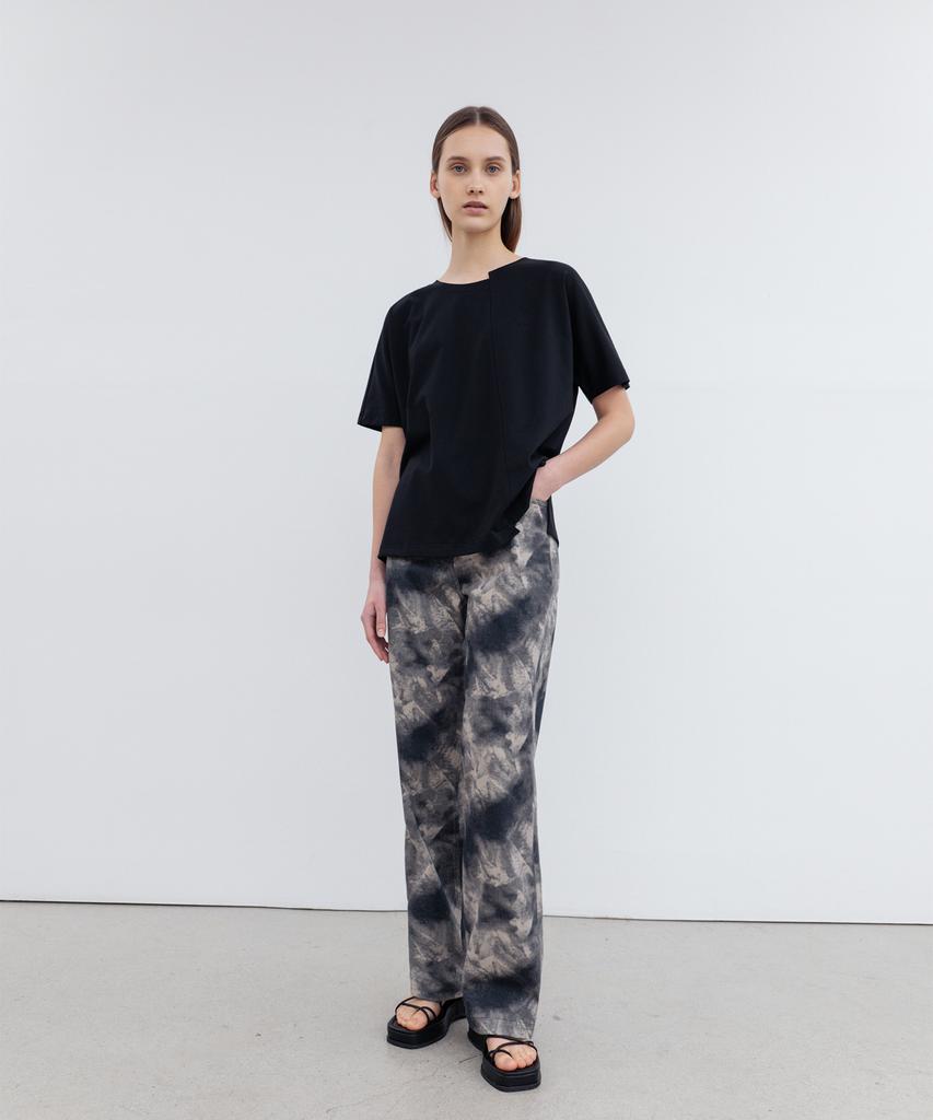 RE RHEE Logo Embroidered Unbalanced Cut T Shirts Bk