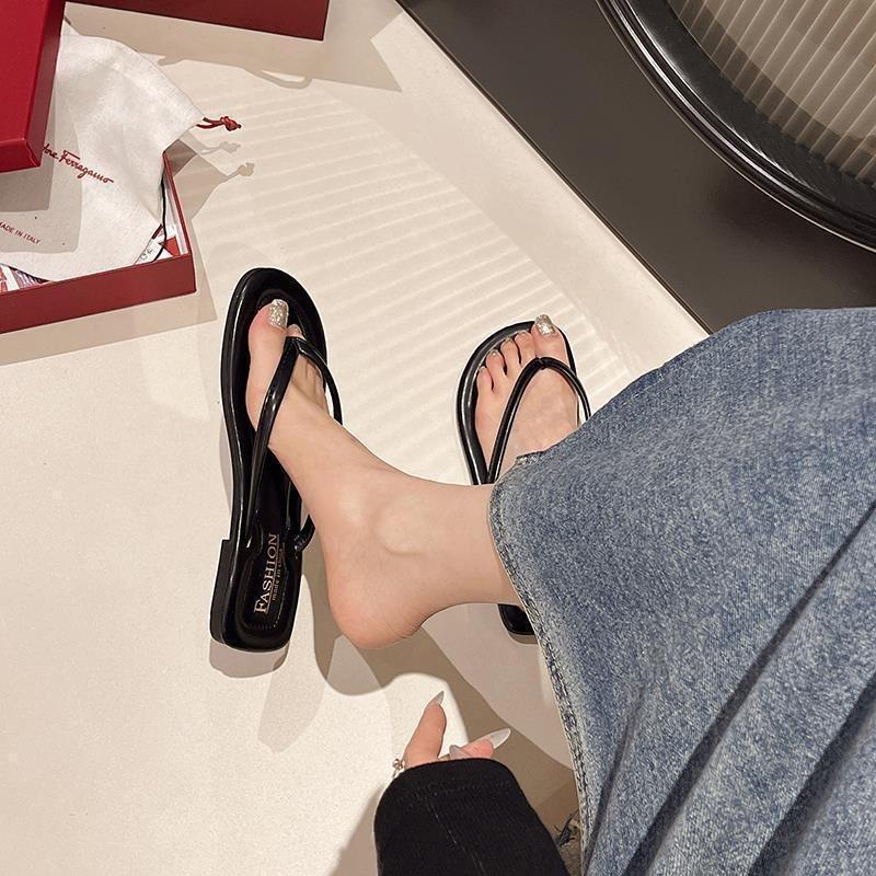 Flip-flops Women's Summer Wear Fashion New Flat-bottomed Sandals Sandals Beach Shoes