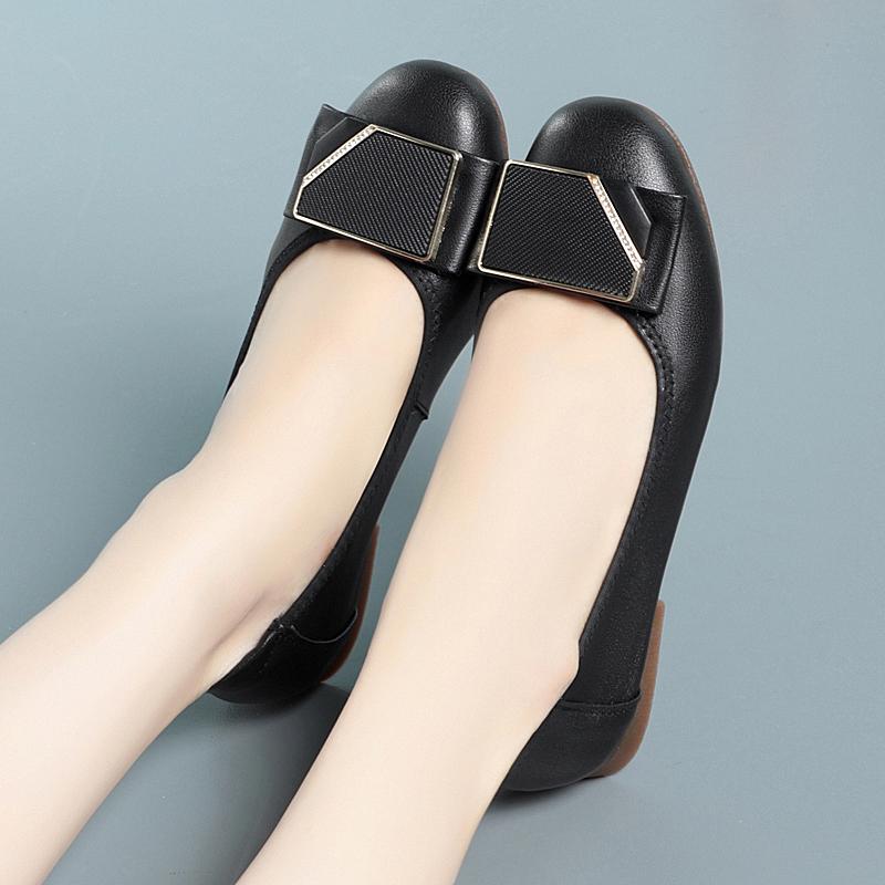 Fashion AIYUQI Women Beanie Shoes 2025 Fall New Genuine Leather Flat Casual Shoes Women Round Toe Large Size 41 42 43 Non-slip Mom Shoes