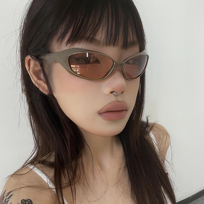 Punk Style Women's Sun Glasses Y2K Stylish Anti-reflective Designer Sunglasses Woman Stage Performance Men Sunglass