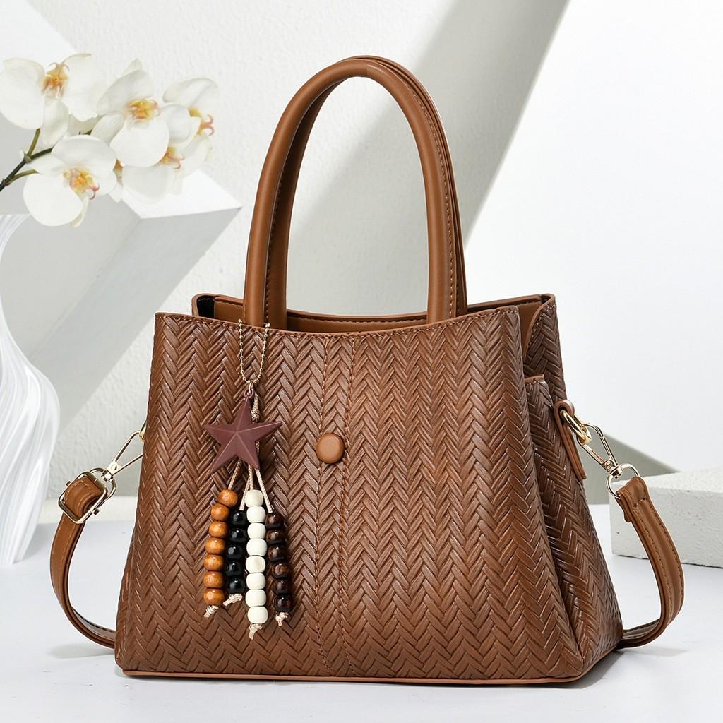 Womens Large Capacity Tote Bag Pu Leather With Zipper Closure For Daily Use