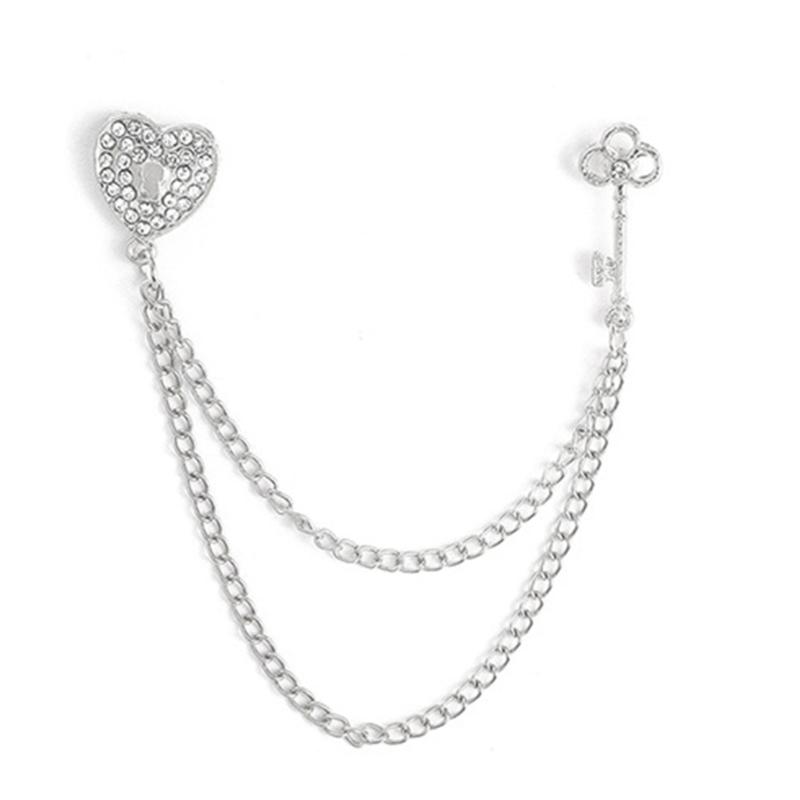 Elegant Metal Heart Key Brooch Long Chain Fashion Accessory odern Key Heart Brooch With Extended Chain For Women Men