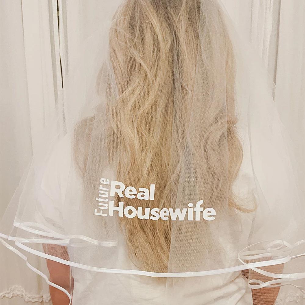 Будущая Real Housewives Свадебная фата Фата для девичника Свадебная Свадебный душ Невеста Быть Одинокая Прощальная Декор Подарок на предложение 80cm