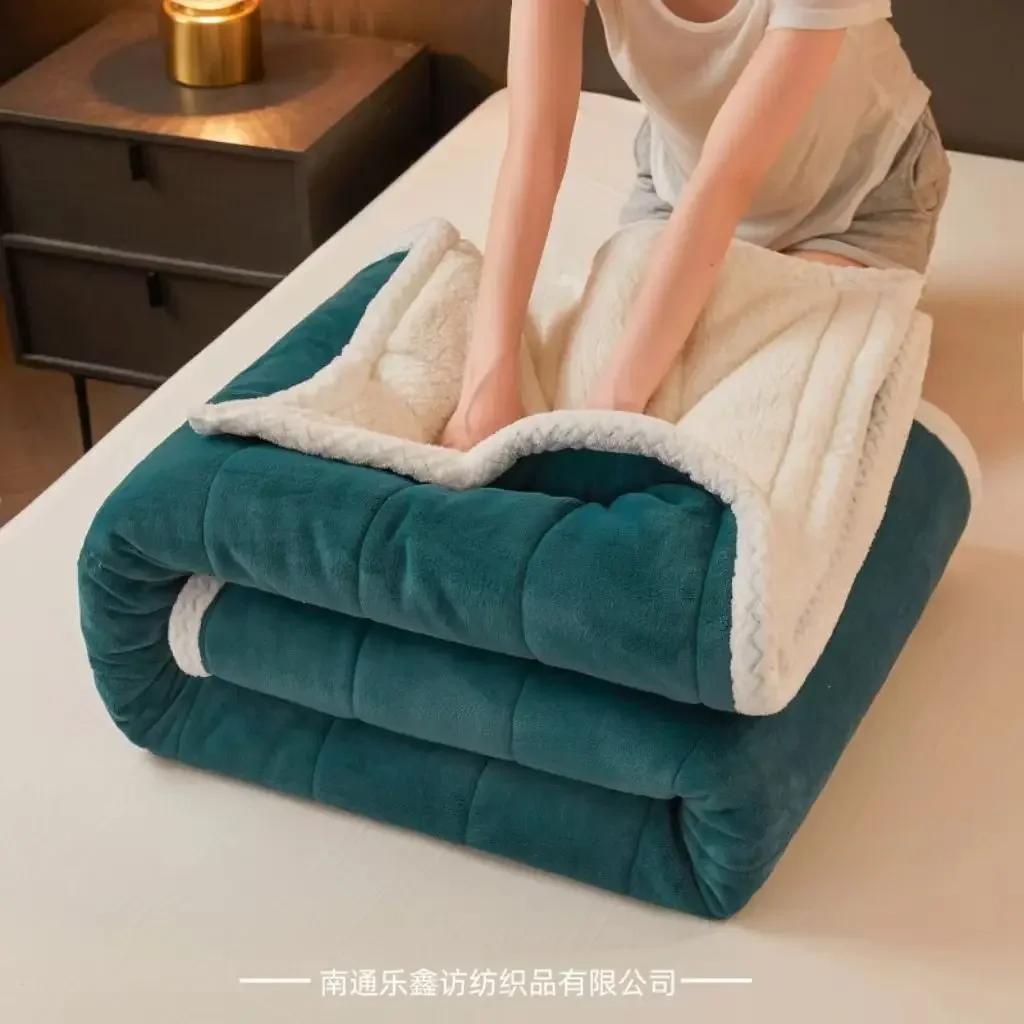 New Super Soft Fluffy Lightweight Fleece Blanket Autumn Winter Blanket Soft Fluffy Soft Warm Winter Blanket with Heat Retention