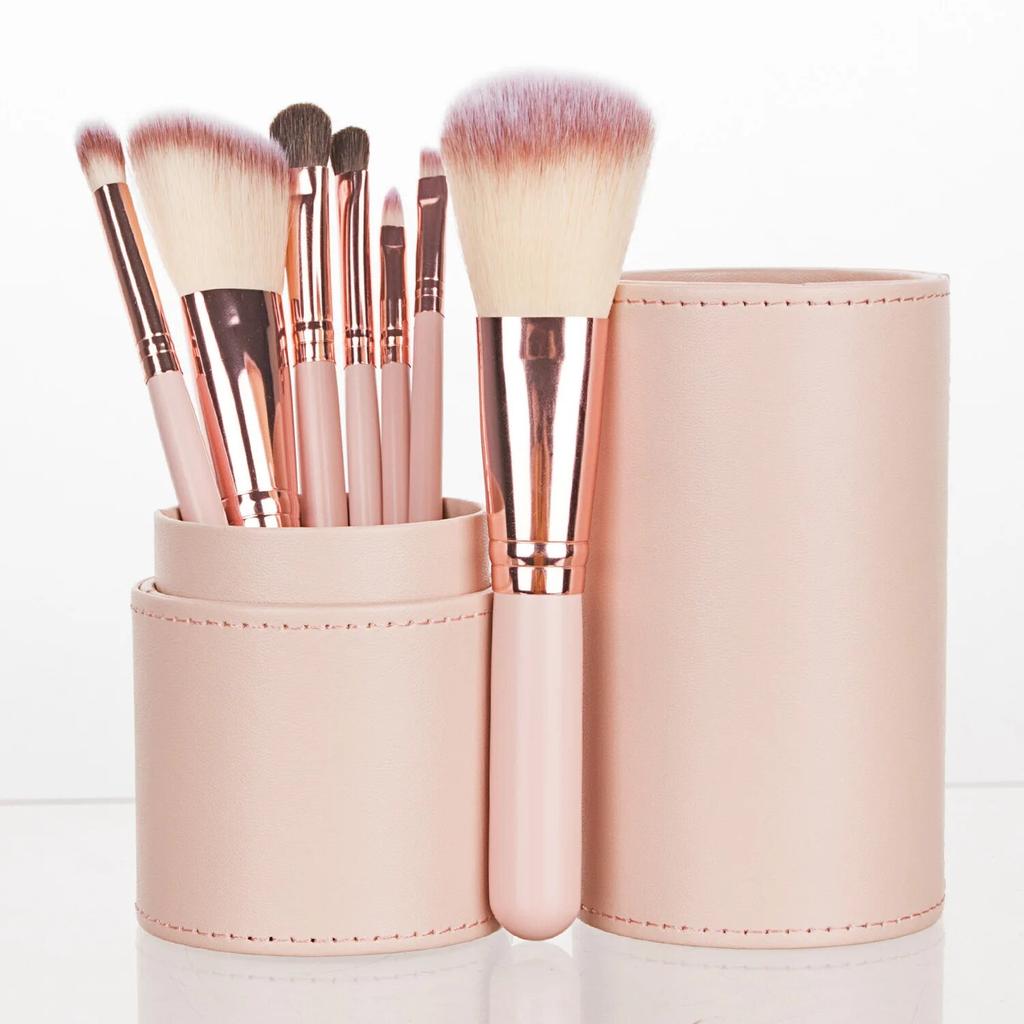 Sada 7 profesionálních štětců na make-up s bucket Blush Powder Oční stíny Eyebrow Foundation Brush Makeup Tool