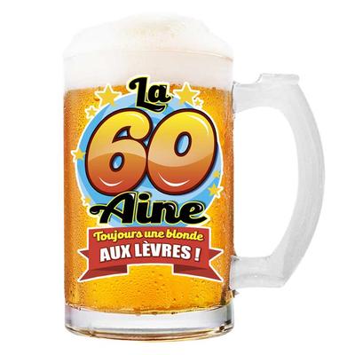 [Q8392] - Bierkrug „60 aine“ (Immer blond auf den Lippen!) – 14,5 x 7,5 cm. 5 cm