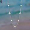 ORSA JEWELS Glänzende Muschelperlen-Choker-Halskette 925er Sterlingsilber Kleeblatt-Design Natur-Stil Sommergeschenk GMN63