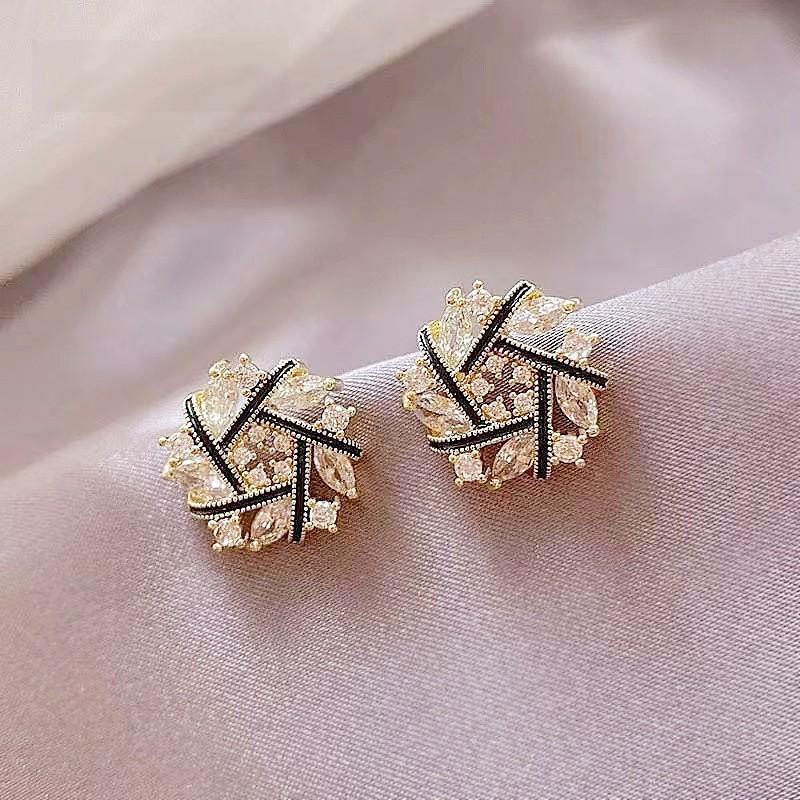 925 Silver Needle Temperament High-end Full Diamond Pearl Earrings Women's ins Wind Geometric Earrings Korean Light Luxury Earrings