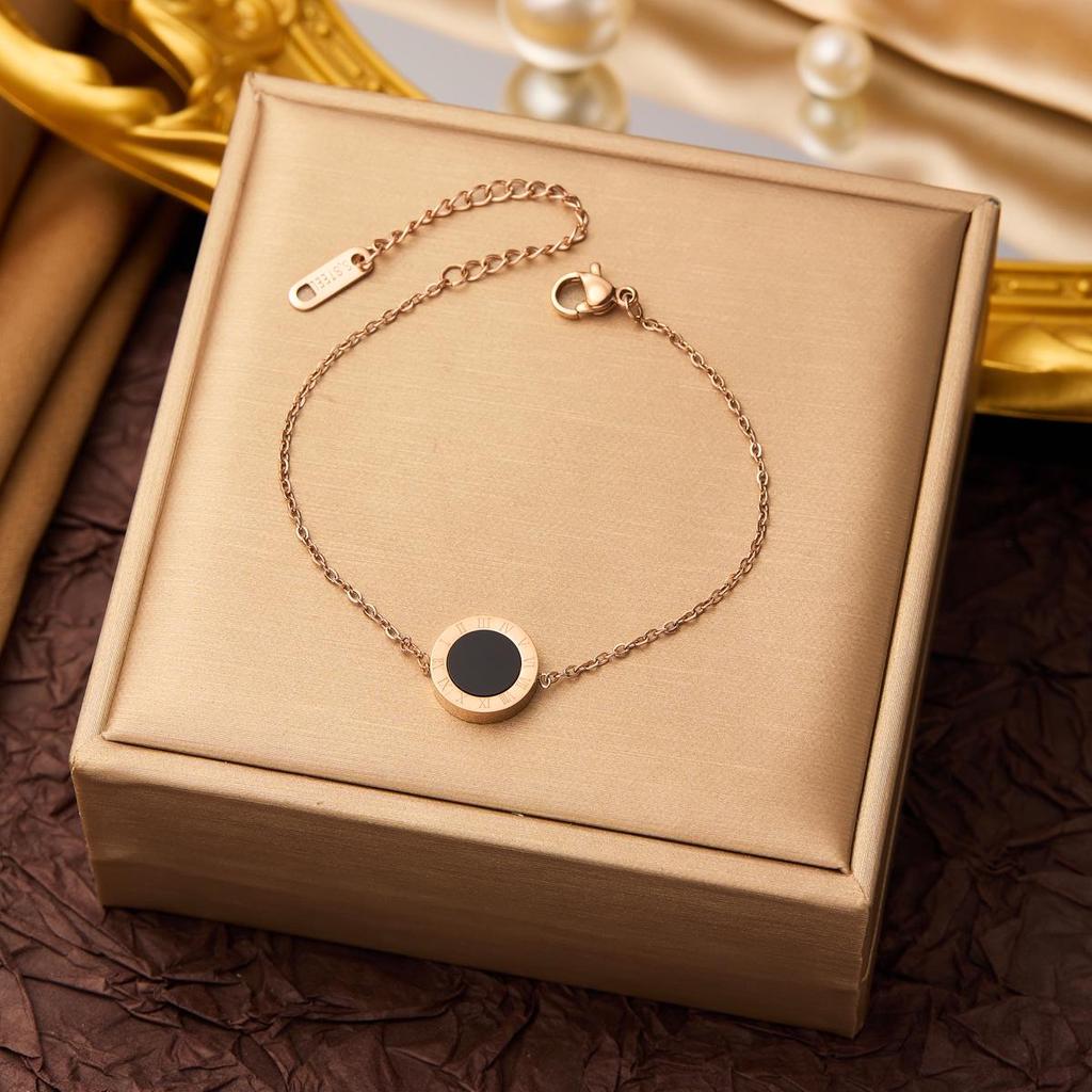 Neues Modisches Titanstahl Anlauffreies Armband für Damen - Vielseitige Europäische Stil-Trends