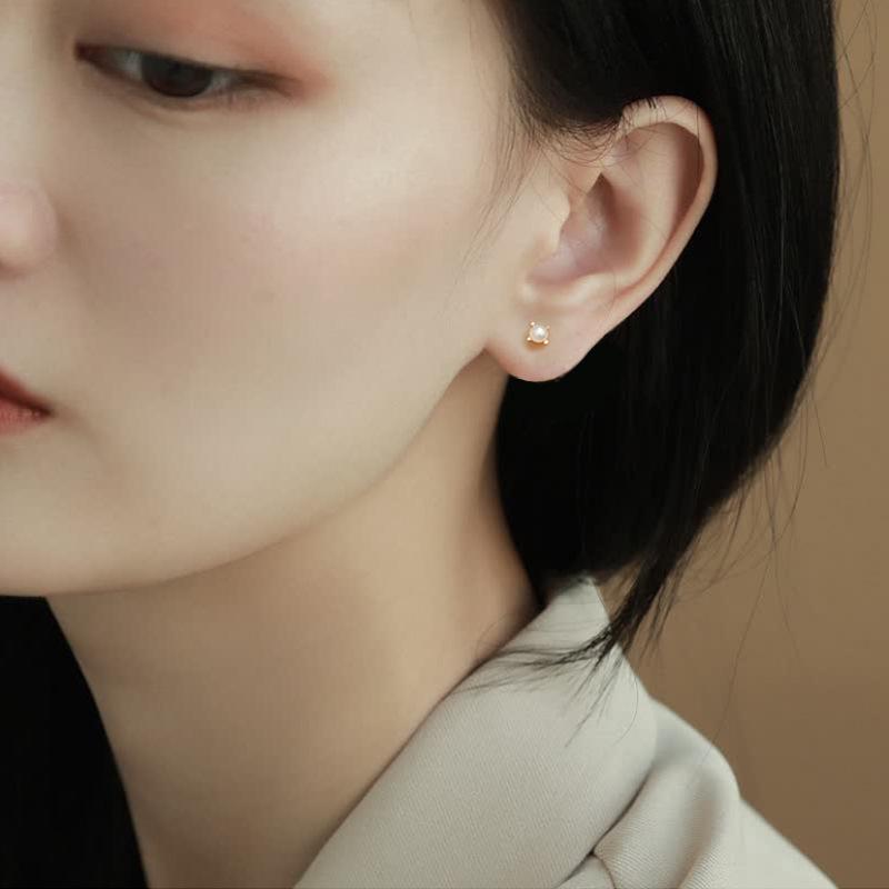 Pearl Earrings for Women's New Trendy Earrings Small and Simple Temperament Earrings Cold Style
