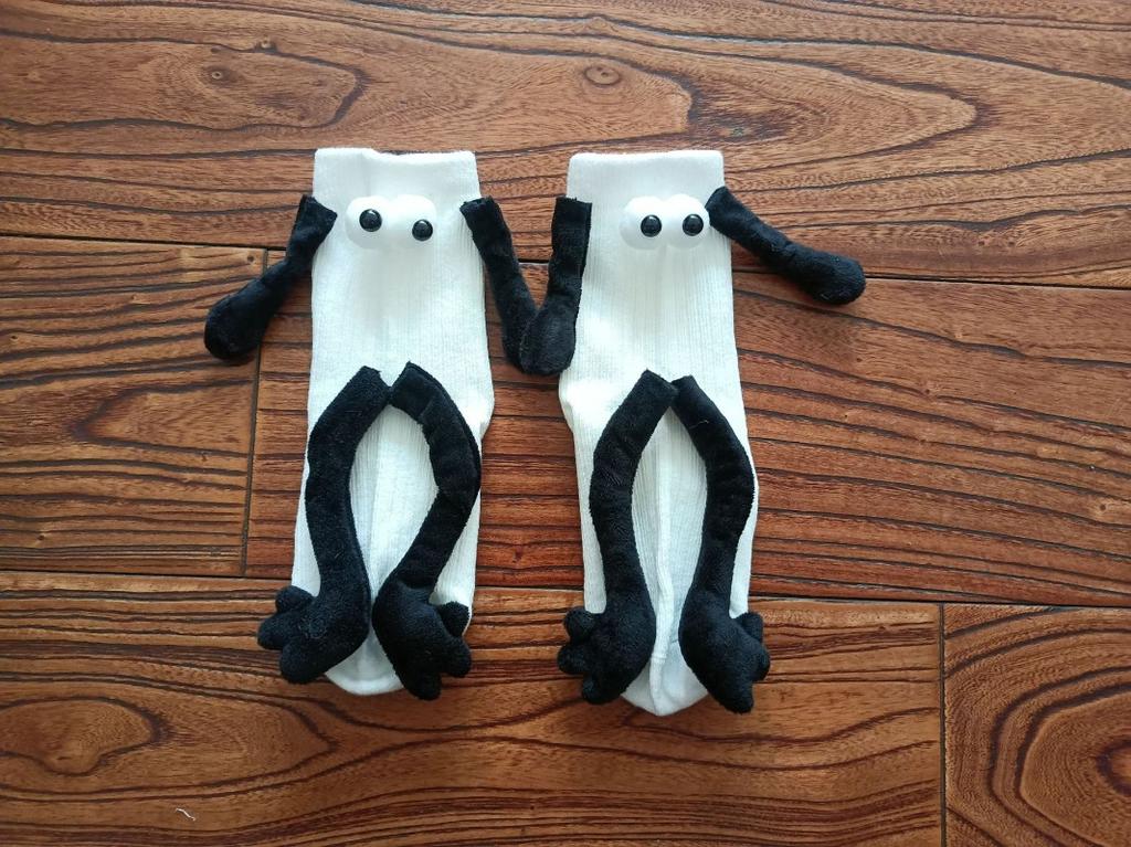 Cute funny lady tube socks magnet magnet fashion couple hand socks