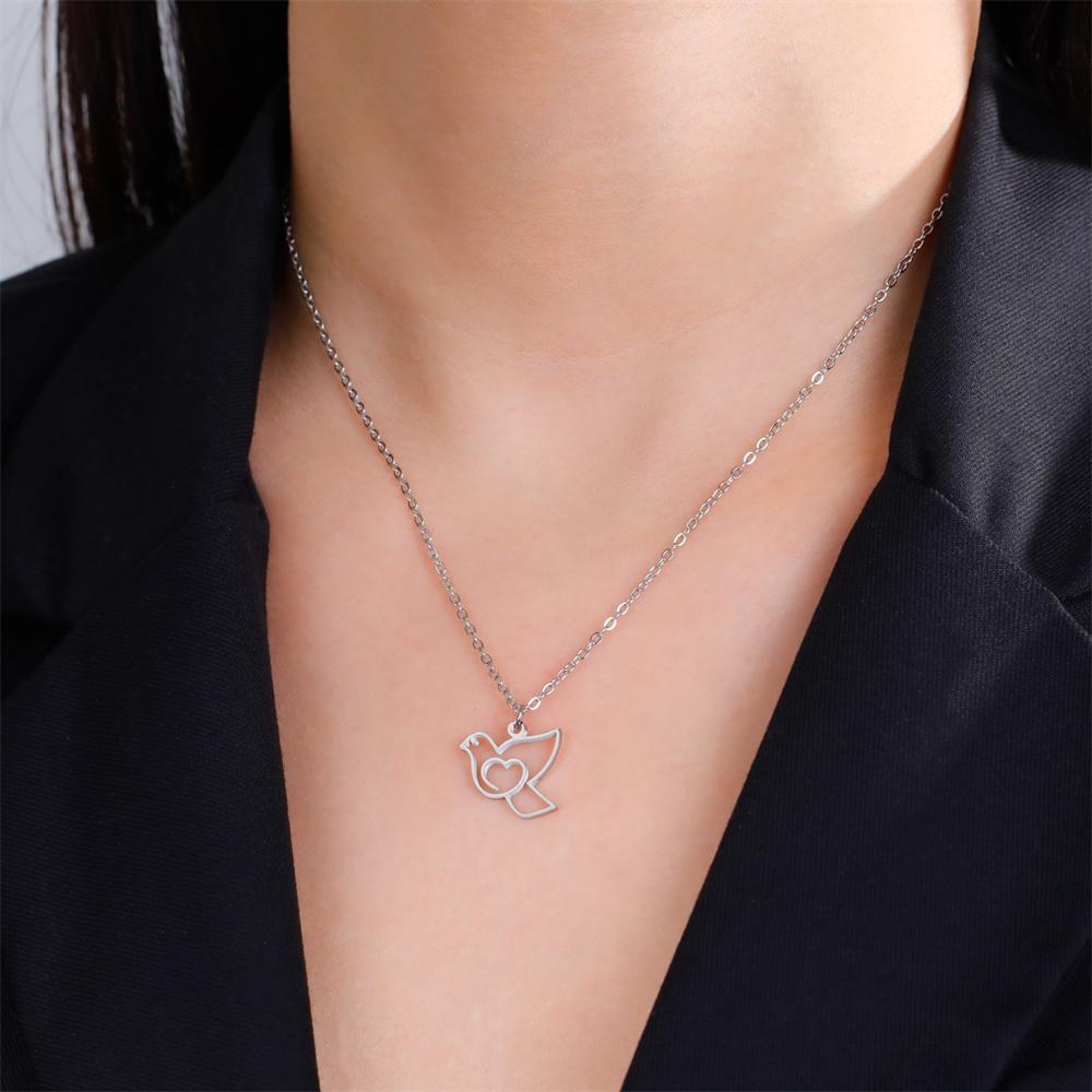 My Shape Bird Pendent Necklace for Women Peace Dove Pigeon Bird Animal Charms Necklaces Choker Chain Stainless Steel Jewelry