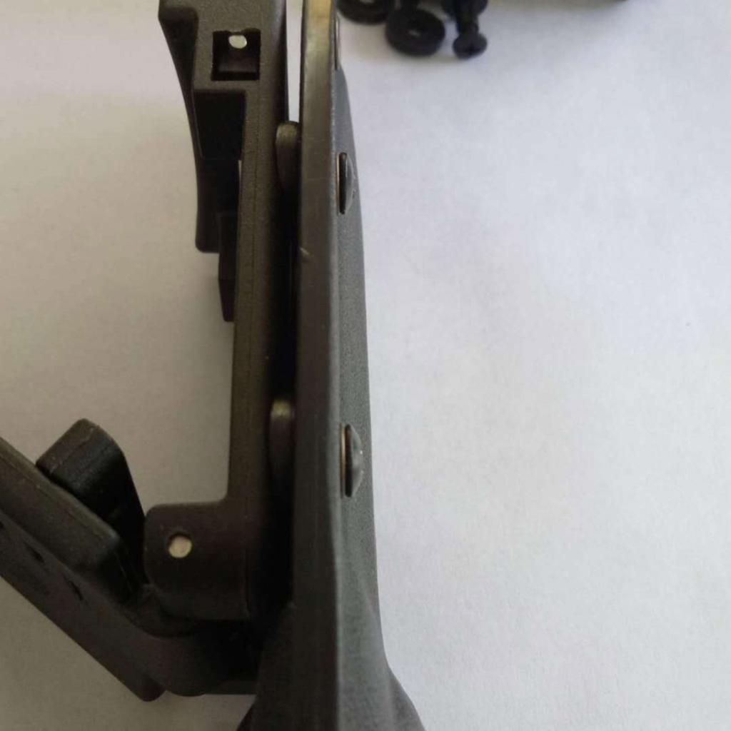 1/2Set Tactically Knife Holster Back Clip 360 Degree Rotating K Sheath Back Clip Belt Clip with Screws Easy To Carry