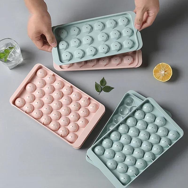 3D Round Ice Cube Tray with Lid Food Grade Plastic Spherical Ice Mold DIY Ice Ball Maker Kitchen Tools for Summer