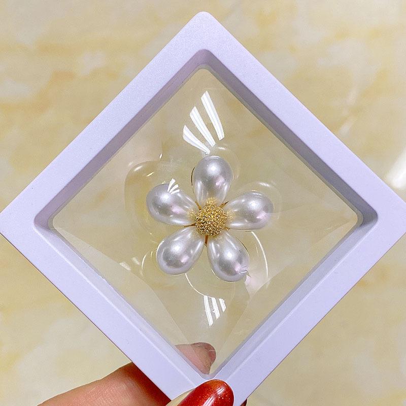 Exquisite Pearl Scarf Buckle: Rhinestone Butterfly Brooch & Bow