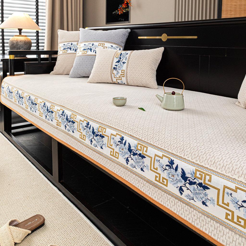 Oriental New Chinese Style Sofa Cushion Cover Chenille Jacquard 4 Season Universal Solid Wood Home Decor Non-Slip Sofa Slipcover