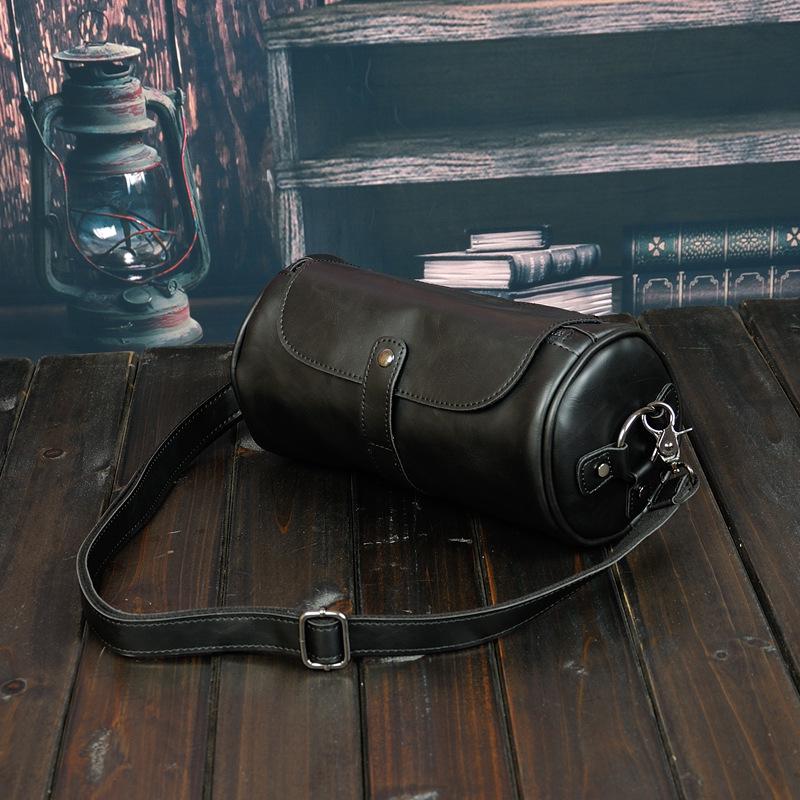 Korean Retro Crazy Horse Leather Men's Shoulder Messenger Bag - Trendy Cylindrical Design