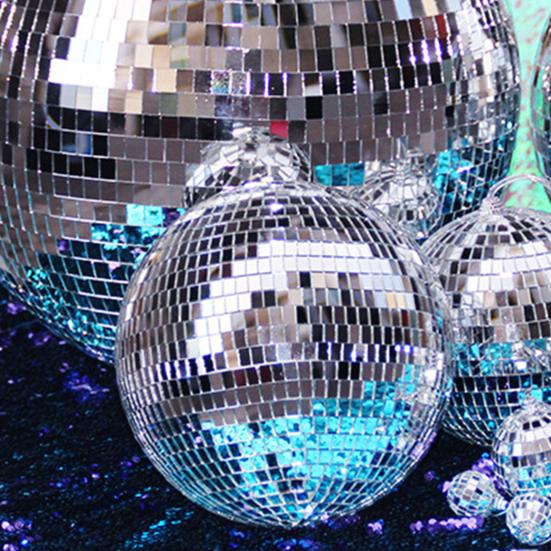 Silver Color Hanging Hole Mirror Balls Different Sizes Reflective Balls Christmas Tree Ornaments Home Decoration