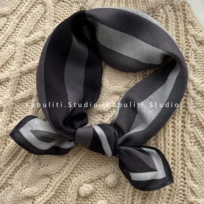 70x70cm Lightweight Square Scarf Women Vintage Black Floral Print Silk-Feel Neck Wrap UV Protection Stylish Accessory