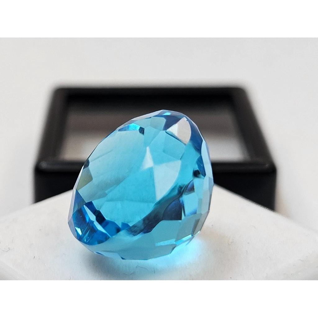 Stunning Natural Swiss Blue Topaz 15+ Ct Round Cut Loose Gemstone