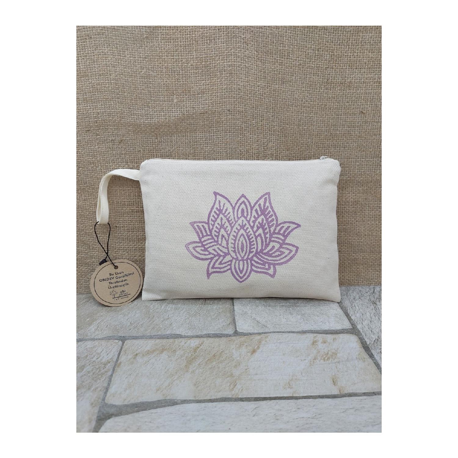 

Woodblock Print Single Lotus Flower Clutch, Portfolio Bag, Makeup Bag вершковий