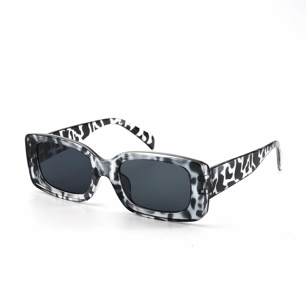 Trendy Leopard Print Small Square Frame Sunglasses with UV Protection for a Fashionable Hong Kong Style. Ideal for Driving In Strong Sunlight.