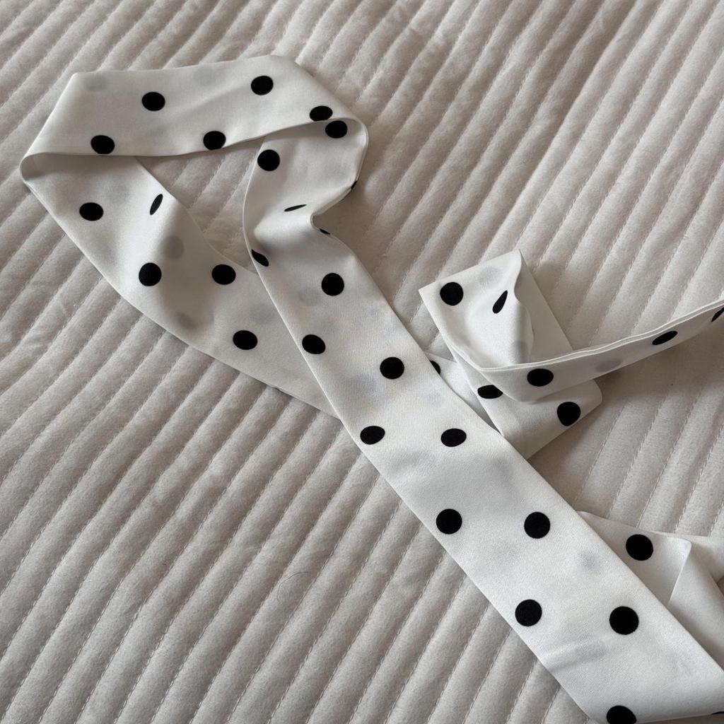 Elegant Polka Dot Silk Scarf & Headband Ribbon: Versatile Hair Accessory for Ponytails or Bags.