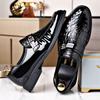 Mocassins pour hommes style britannique formel chaussures pour hommes nouveau cuir brillant couvrant le pied tendance chaussures en cuir décontractées business pour hommes