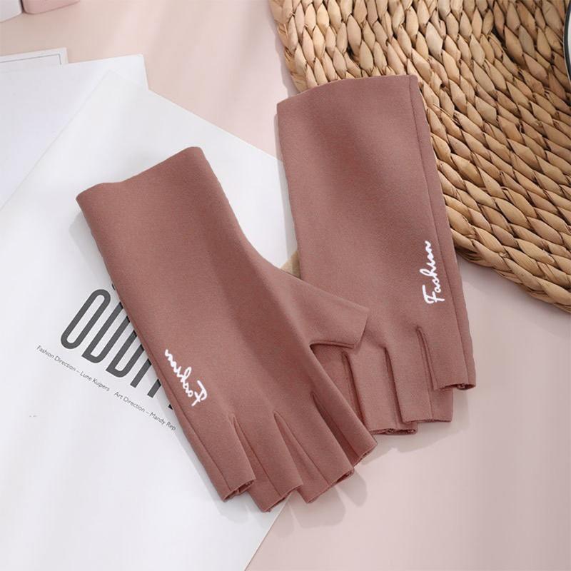 Half finger thermal gloves, heat storage German velvet windproof gloves, flexible writing mittens, cute girls' cold-proof gloves