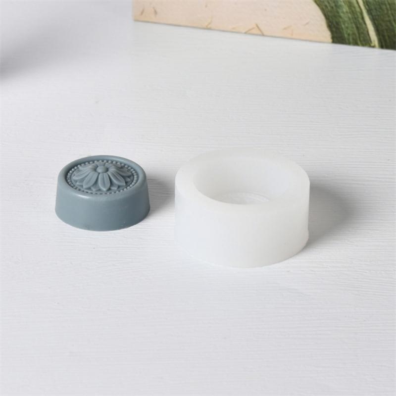 Retro Designs Silicone Soap Mould for Handmade Craft with Artistic Pattern Easy Releases and Dishwasher Safe