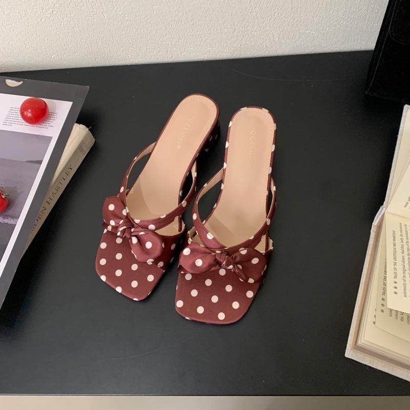 

French Temperament Small Fragrant Wave Dot Word With Bow Thick Heel Slippers Summer 35 коричневый
